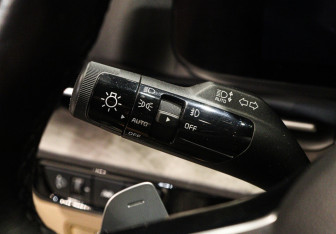 Подержанный автомобиль Kia Carnival 2020 года (28 фото)