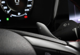 Подержанный автомобиль Geely Tugella 2022 года (16 фото)