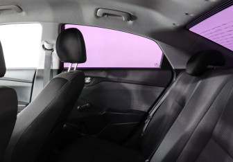 Подержанный автомобиль Hyundai Solaris Sedan 2017 года (12 фото)