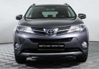 Подержанный автомобиль Toyota RAV4 2013 года (2 фото)