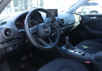 Подержанный автомобиль Audi A3 Sedan 2019 года (13 фото)