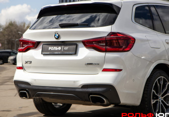 Подержанный автомобиль BMW X3 2020 года (20 фото)