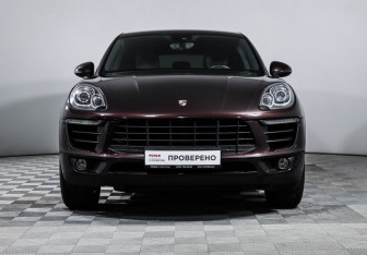 Подержанный автомобиль Porsche Macan 2018 года (2 фото)