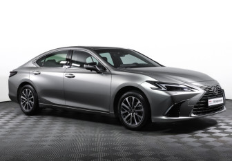 Подержанный автомобиль Lexus ES 2025 года (3 фото)