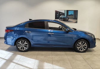 Подержанный автомобиль Kia Rio Sedan 2022 года (4 фото)