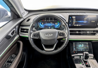 Подержанный автомобиль Chery Tiggo 8 Pro 2022 года (22 фото)