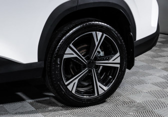 Подержанный автомобиль Geely Cityray 2024 года (15 фото)