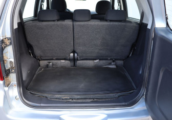 Подержанный автомобиль Daihatsu Terios 2008 года (20 фото)