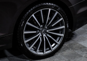 Подержанный автомобиль Audi A5 Coupe 2016 года (15 фото)