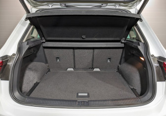 Подержанный автомобиль Volkswagen Tiguan 2019 года (10 фото)