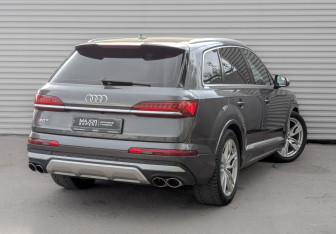 Подержанный автомобиль Audi SQ7 2020 года (5 фото)