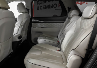 Подержанный автомобиль Hyundai Palisade 2020 года (10 фото)