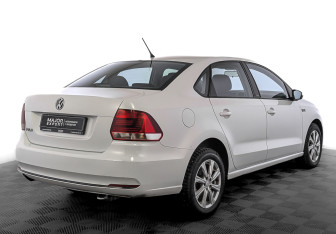 Подержанный автомобиль Volkswagen Polo Sedan 2016 года (5 фото)