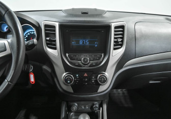 Подержанный автомобиль Changan CS35 2014 года (6 фото)