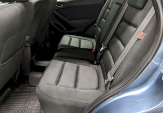 Подержанный автомобиль Mazda CX-5 2015 года (15 фото)