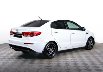 Подержанный автомобиль Kia Rio Sedan 2016 года (5 фото)
