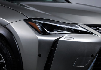 Подержанный автомобиль Lexus UX 2019 года (16 фото)