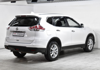 Подержанный автомобиль Nissan X-Trail 2018 года (5 фото)