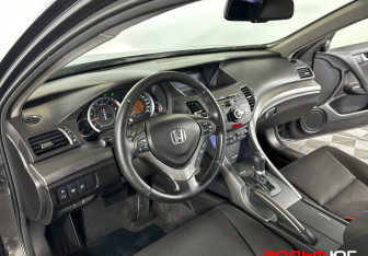 Подержанный автомобиль Honda Accord Sedan 2008 года (16 фото)