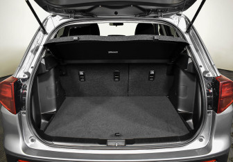 Подержанный автомобиль Suzuki Vitara 2020 года (15 фото)