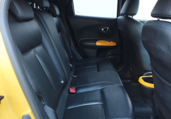 Подержанный автомобиль Nissan Juke 2014 года (11 фото)