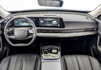 Подержанный автомобиль Exeed LX 2023 года (14 фото)