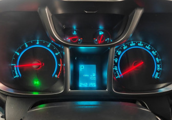 Подержанный автомобиль Chevrolet Orlando 2012 года (14 фото)