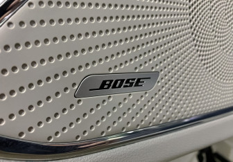 Подержанный автомобиль Hongqi HS5 2023 года (29 фото)