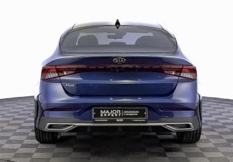Подержанный автомобиль Kia K5 2020 года (6 фото)