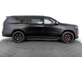 Подержанный автомобиль Cadillac Escalade Suv 2021 года (4 фото)