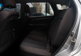 Подержанный автомобиль Hyundai Santa Fe 2010 года (10 фото)