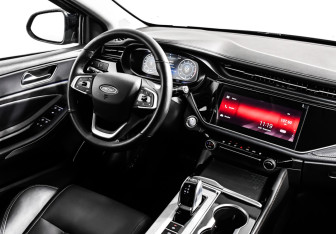 Подержанный автомобиль Omoda S5 2023 года (9 фото)