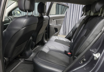 Подержанный автомобиль Kia Sportage 2012 года (11 фото)