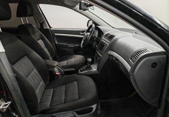 Подержанный автомобиль Skoda Octavia Liftback 2013 года (9 фото)