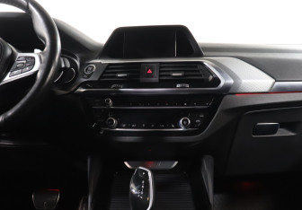 Подержанный автомобиль BMW X4 2019 года (14 фото)