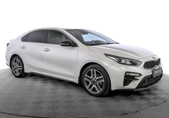 Подержанный автомобиль Kia Cerato Sedan 2020 года (3 фото)