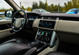 Подержанный автомобиль Land Rover Range Rover 2019 года (13 фото)