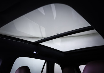 Подержанный автомобиль Geely Monjaro 2023 года (20 фото)