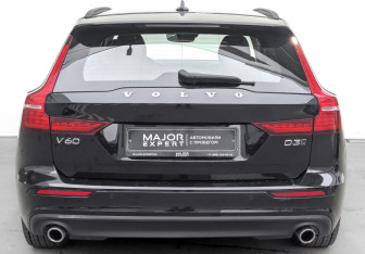 Подержанный автомобиль Volvo V60 2020 года (6 фото)