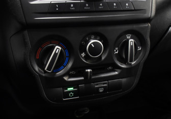 Подержанный автомобиль LADA (ВАЗ) Granta Sedan 2020 года (18 фото)