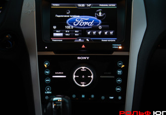 Подержанный автомобиль Ford Explorer 2013 года (15 фото)