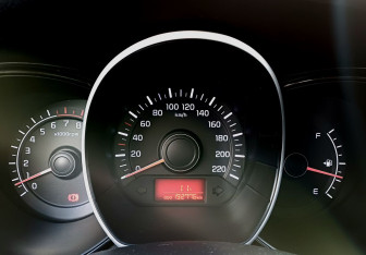 Подержанный автомобиль Kia Rio Sedan 2014 года (20 фото)