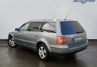 Подержанный автомобиль Volkswagen Passat Wagon 2003 года (7 фото)