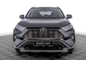 Подержанный автомобиль Toyota RAV4 2020 года (2 фото)