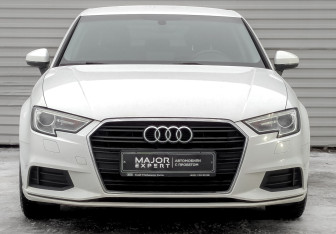 Подержанный автомобиль Audi A3 Sedan 2017 года (2 фото)