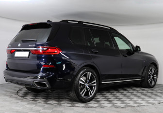 Подержанный автомобиль BMW X7 2019 года (2 фото)