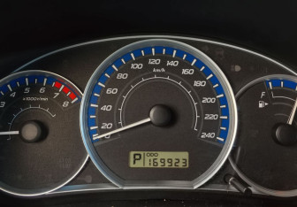 Подержанный автомобиль Subaru Forester Suv 2011 года (18 фото)