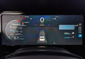 Подержанный автомобиль Geely Monjaro 2023 года (16 фото)