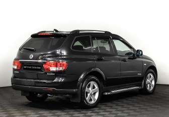 Подержанный автомобиль SsangYong Kyron 2014 года (5 фото)