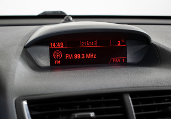 Подержанный автомобиль Opel Mokka 2013 года (13 фото)